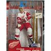 Image 2 : McFarlane's Series 7 Chris Chelios