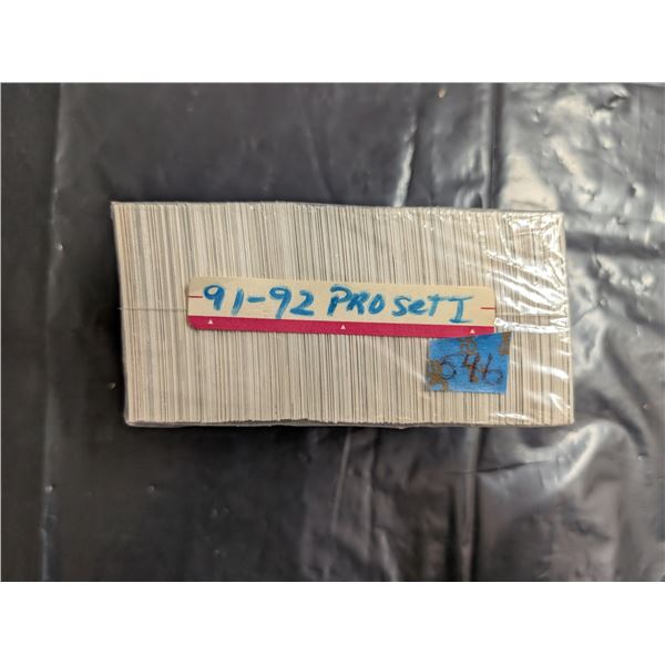 Complete set of 1991-92 pro set 1 hockey cards