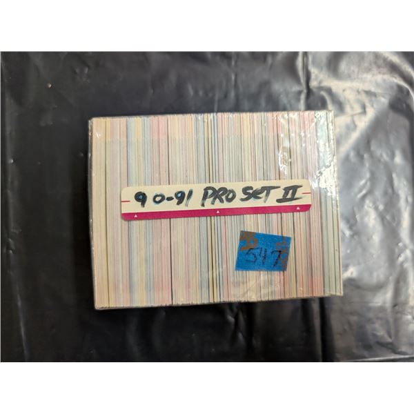 Complete set of 1901-91 pro set 2 hockey cards