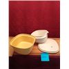 Image 2 : Tupperware miscellaneous, cookie cutter, plastic bowls