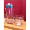 Image 4 : Shakers and glasses