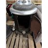 Image 3 : Jubilee Maple Merrick Anderson.CO Limited Winnipeg 45" Stove