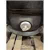 Image 4 : Jubilee Maple Merrick Anderson.CO Limited Winnipeg 45" Stove