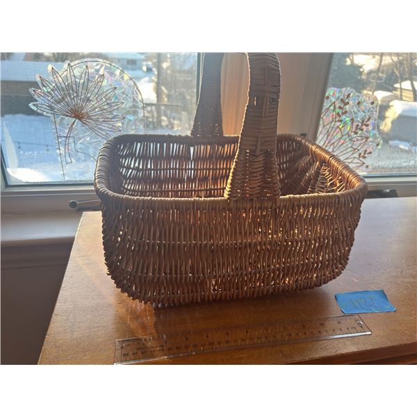 Wicker Baset