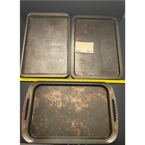 3 - Bake pans