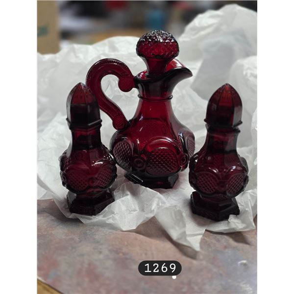 Vintage Avon Cape Cod Collection Ruby Red Salt & Pepper Shakers, Decantor.