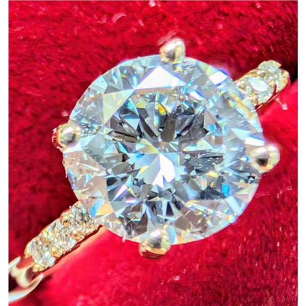 10K (2.09g) LAB DIAMOND (2.1ct), MOISSANITE (0.06ct) RING