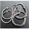 Image 2 : SILVER 2 PAIRS OF SMALL HOOP SET