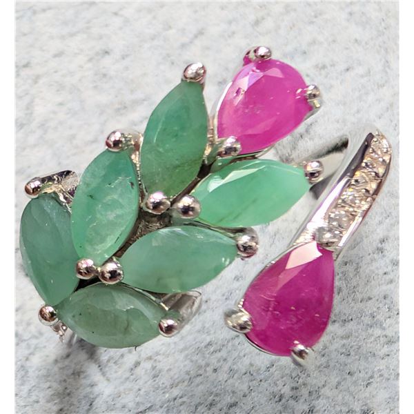 SILVER (2.65g) GENUINE RUBY AND EMERALD (2.22ct) RING