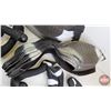Image 2 : Variety of Canada Goose Decoys (28) w/CCM Bag  (Bag Measures : 36"L x 16"W x 14"H)