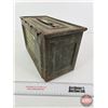 Image 7 : Metal Ammo Box (c.1954) (Measures : 7-1/2"H x 12"W x 6-1/2"D)