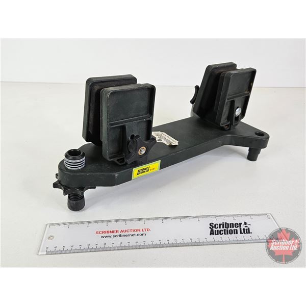Gun Grip Shooting Vise  (7-1/4"H x 3-1/4"W x 14-3/4"D)