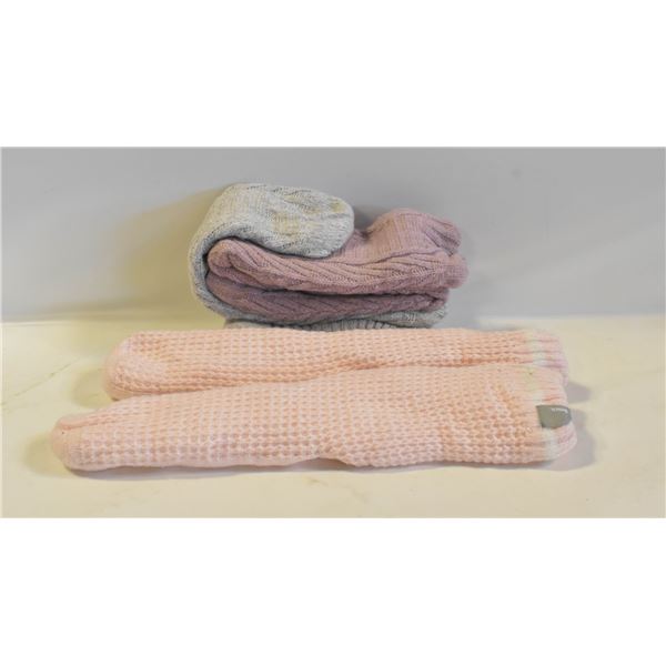 REPACKED 3 PAIRS WOMENS BENCH SLIPPER SOCKS