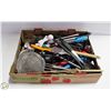 Image 1 : LARGE FLAT OF KITCHEN UTENSILS