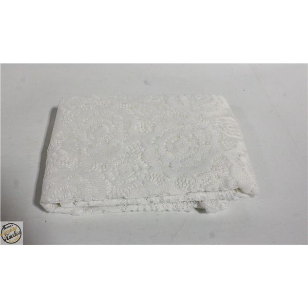NEW TABLECLOTH XL WHITE