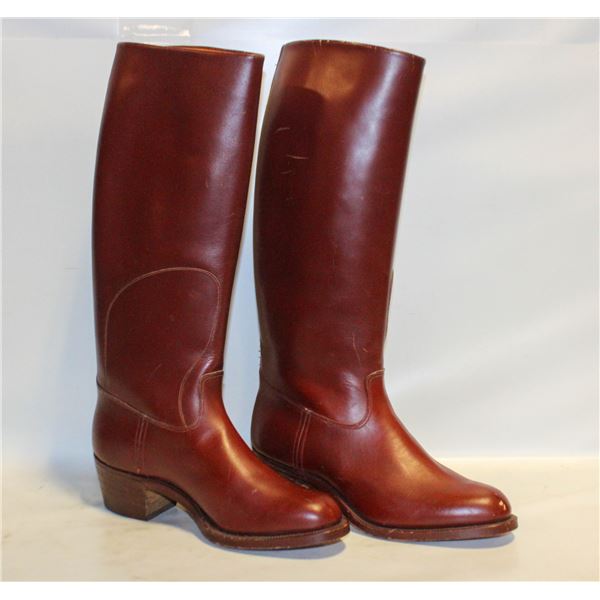 VINTAGE MADE IN ENGLAND RIDING BOOTS