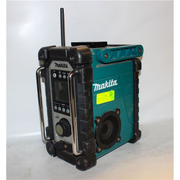 MAKITA BATTERY POWERED STEREO (NO BATTERY)