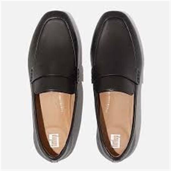 BRAND NEW FITFLOP LDS LOAFERS SIZE 7