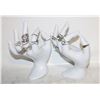 Image 1 : LOT OF 2 NEW IDEAL HAND-SHAPED JEWELRY DISPLAY