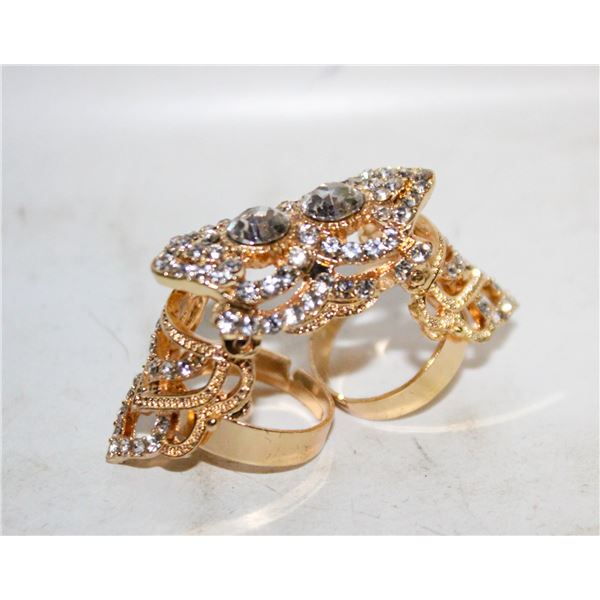 NEW GOLDEN-TONE ADJUSTABLE RING SPARKLING CLEAR