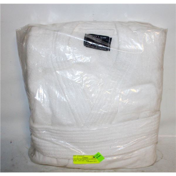 VINTAGE MATHEW & CO COTTON ROBE - ONE SIZE - NEW