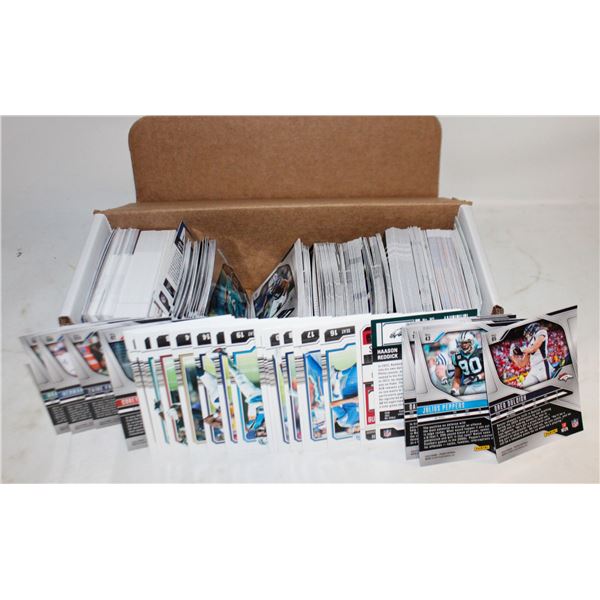 NFL AND NBA TRADING CARDS - MIXED LOT OF