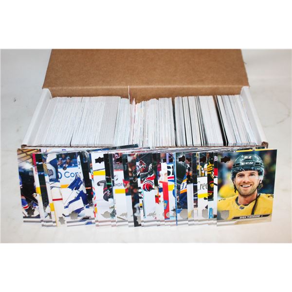 HOCKEY CARDS - MOSTLY UPPER DECK