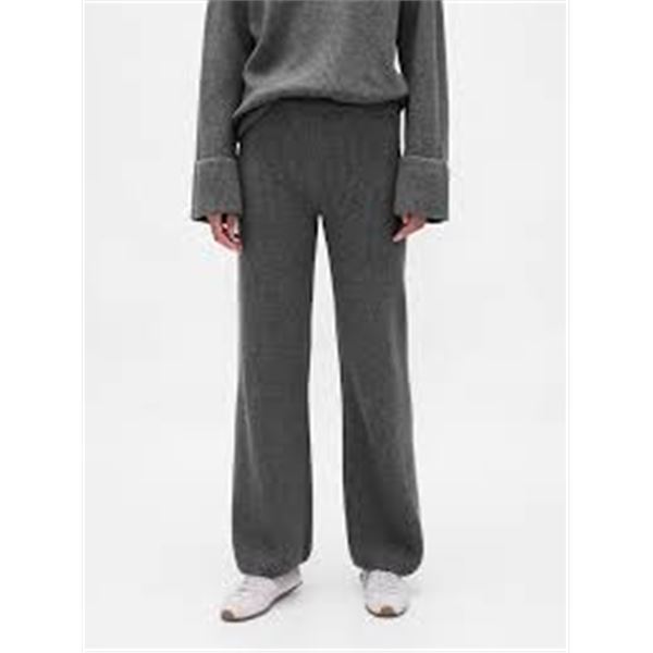 NEW GAP KNIT PANTS MEDIUM