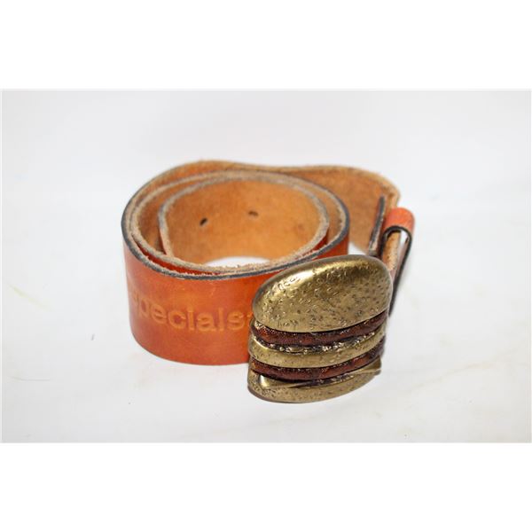 VINTAGE 1975 MCDONALDS BELT W/HAMBURGER BUCKLE