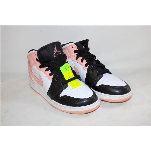 NIKE AIR JORDAN 1 MID ARCTIC ORANGE CRIMSON