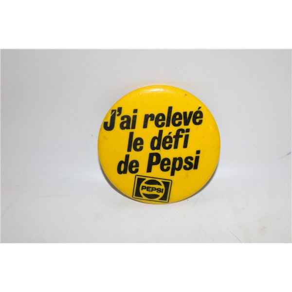 1980'S PEPSI CHALLENGE FRENCH PIN BACK BUTTON