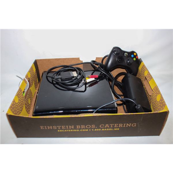 XBOX 360 CONSOLE