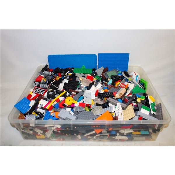 LARGE BOX OF LEGO