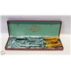 Image 1 : ANTIQUE GLO-HILL CARVING KNIFE, FORK & SHARPENER