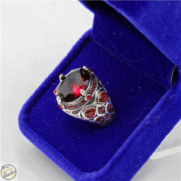 NEW VINTAGE STYLE FASHION RING FOUR