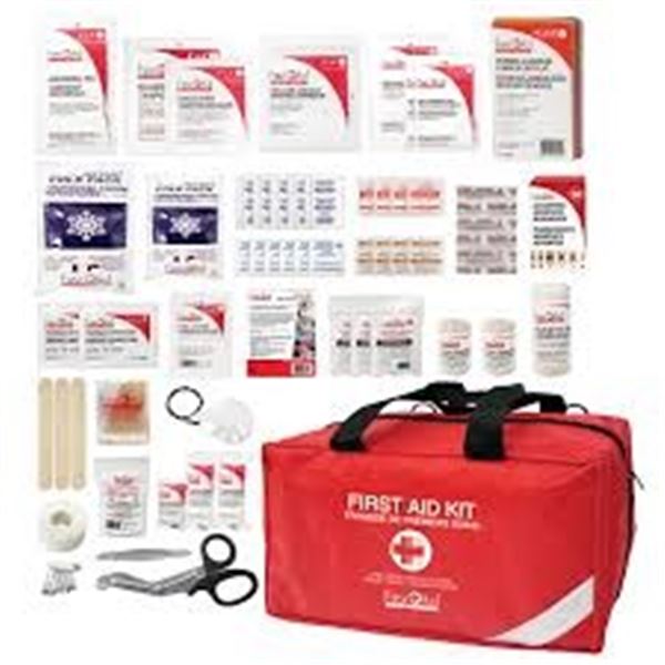 BRAND NEW FIRST AID CENTRAL DELUXE SPORTS KIT
