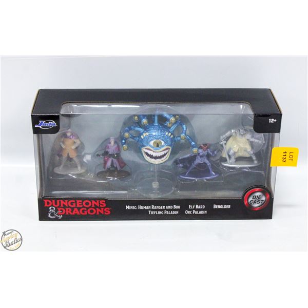 BRAND NEW DUNGEIONS AND DRAGONS ACTION FIG. SET