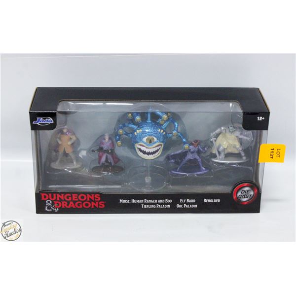 BRAND NEW DUNGEIONS AND DRAGONS ACTION FIG. SET