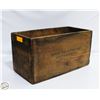Image 1 : VINTAGE HIGH EXPLOSIVE WOODEN BOX