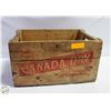 Image 1 : VINTAGE CANADA DRY WOODEN BOX