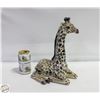 Image 1 : 1FT HIGH GIRAFFE ORNAMENT