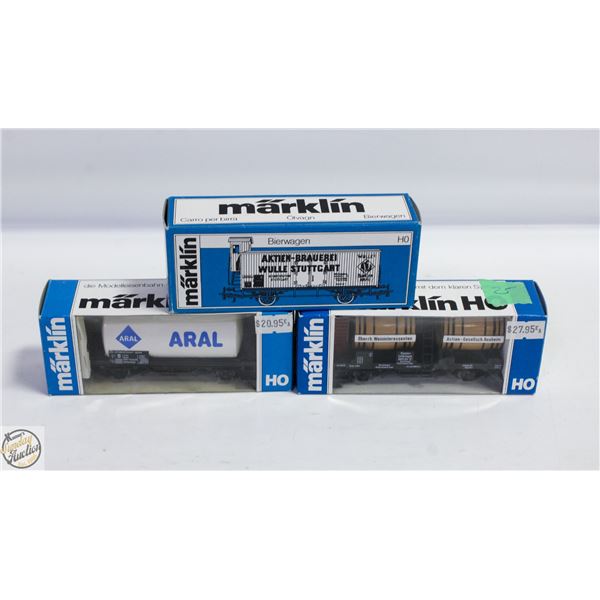 (25) MARKLIN HO TRAIN CARS LOT OF THREE