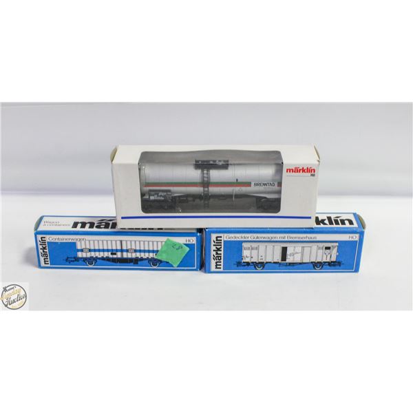 (28) MARKLIN HO TRAIN CARS LOT OF THREE