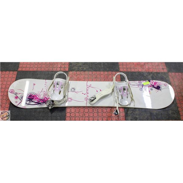 DIVINE 147 SNOWBOARD & BINDINGS