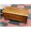 Image 1 : SOLID WOOD HOPE CHEST/STORAGE BENCH