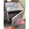 Image 1 : EAGLE ALUMINUM TRUCK STORAGE BOX H-24" W-22" L-25"