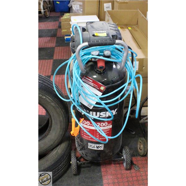 200PSI HUSKY 20 GALLON PORTABLE AIR COMPRESSOR