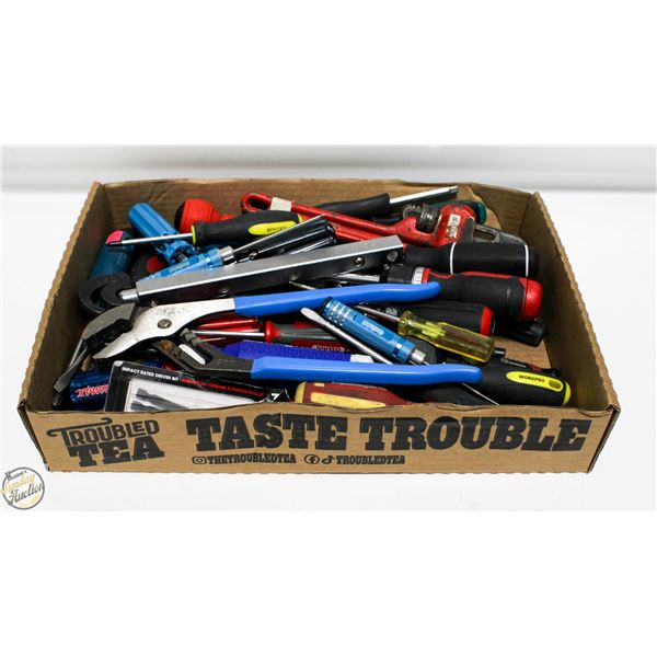 FLAT OF ASSORTED HAND TOOLS