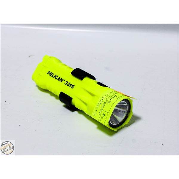 NEW PELICAN 3315 FLASHLIGHT WATERPROOF AND DUST-
