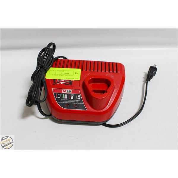 12 V MILWAUKEE CHARGER